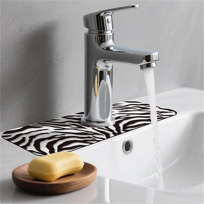 Kitchen Sink Splash Guard，Black-white checkered- Faucet Mat Sink Gadgets-Super Absorbent Fast Drying Mat Drip Catcher for Kitchen, Bathroom,Sink Mat, Dish Drying Mat, Bathroom(15" X 5.5" )