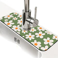 Kitchen Sink Splash Guard，White daisy Faucet Mat Sink Gadgets-Super Absorbent Fast Drying Mat Drip Catcher for Kitchen, Bathroom,Sink Mat, Dish Drying Mat, Bathroom(15" X 5.5" )