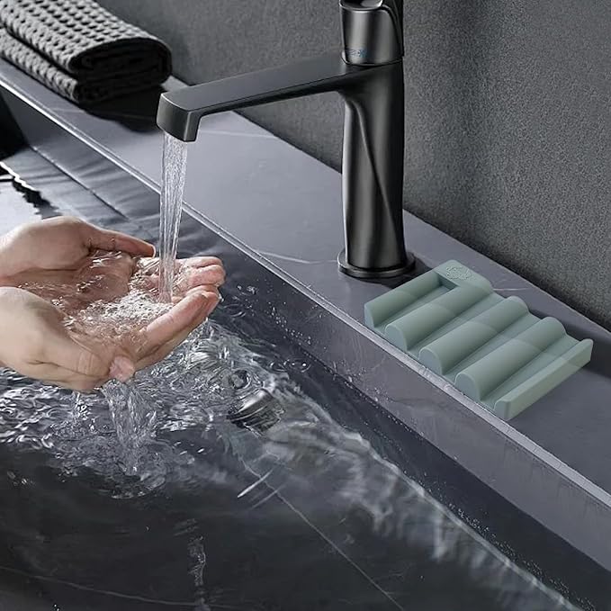 Soap Dish for Shower, Bathroom & Kitchen – Non-Slip, Self-Draining Design to Keep Soap Dry, Extend Soap Life – Easy to Clean, Compact & Durable (Green, 1 pcs)