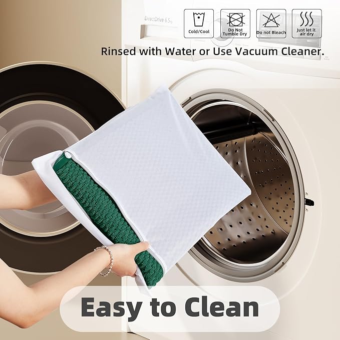 Bathroom Rugs Non Slip Washable, Super Absorbent Thin Bath Mat Small Quick Dry Low Pile Bathroom Rug, Dark Green 20"x30"