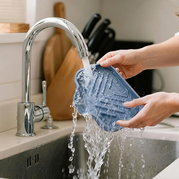5 Pcs Silicone Soap Dish with Self Draining Soap Dish Bar Soap Holder Natural Waterfall Drain Soap Saver Tray for Shower Bathroom Kitchen (Black, White, Grey, Green, Beige)